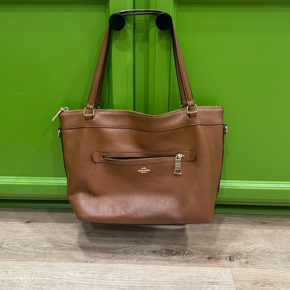Coach Handbags - Coach Tyler tote Tan Leather Shoulder Bag